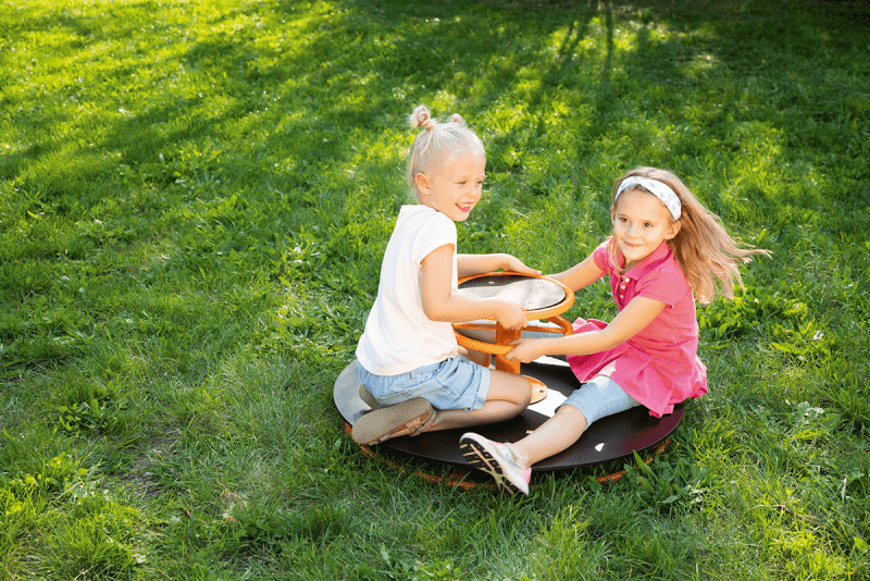Stabile HPL-Spielgeräte für moderne Spielplätze – UV-beständige Outdoor-Anlagen für lange Nutzungsdauer