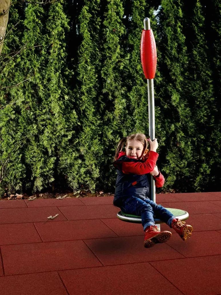 Fallschutzplatten für Spielplätze kaufen – Inklusive Beratung und Zubehör